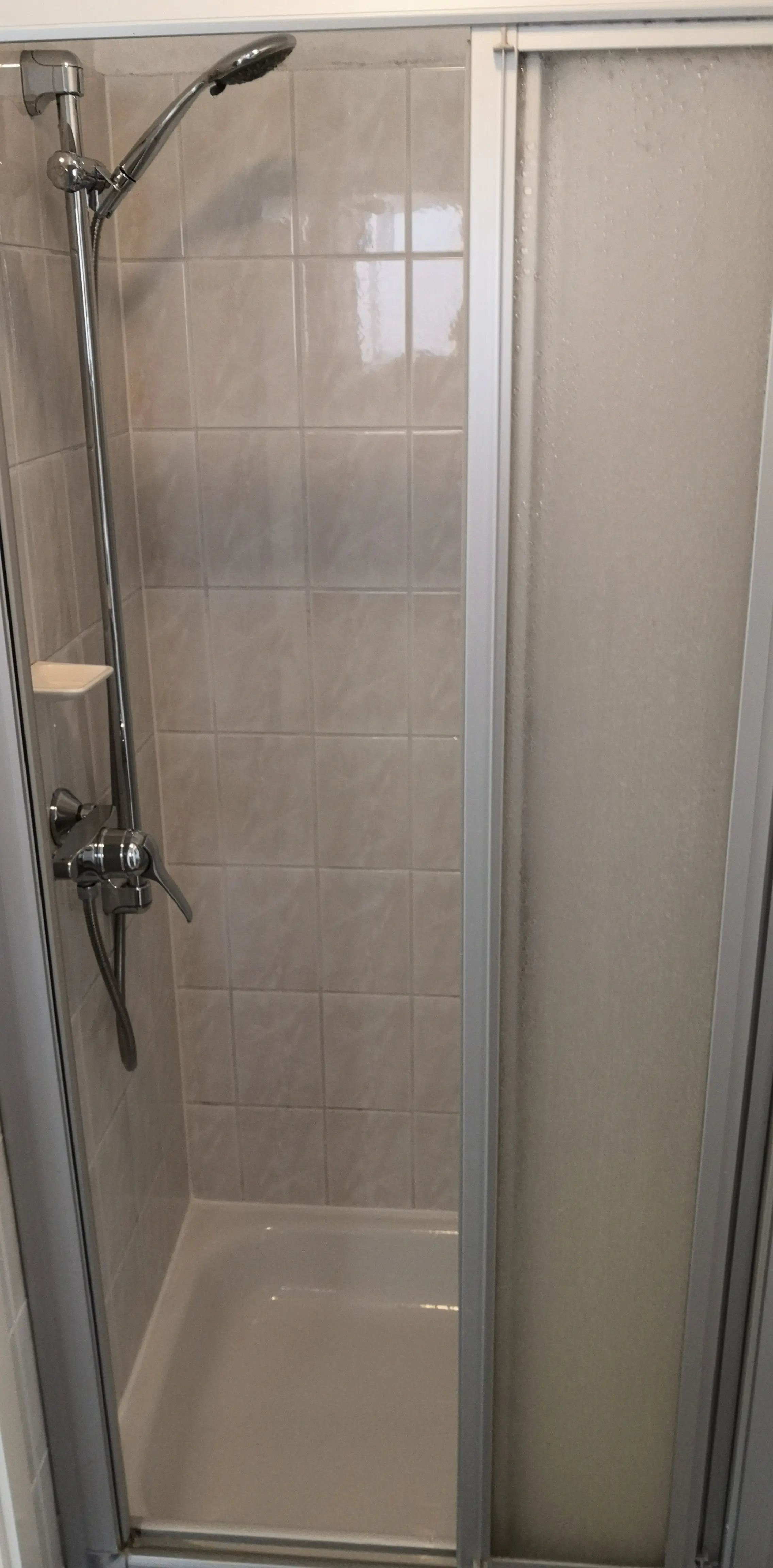 Dusche im Badezimmer der Ferienwohnung 3 in Bad Pyrmont